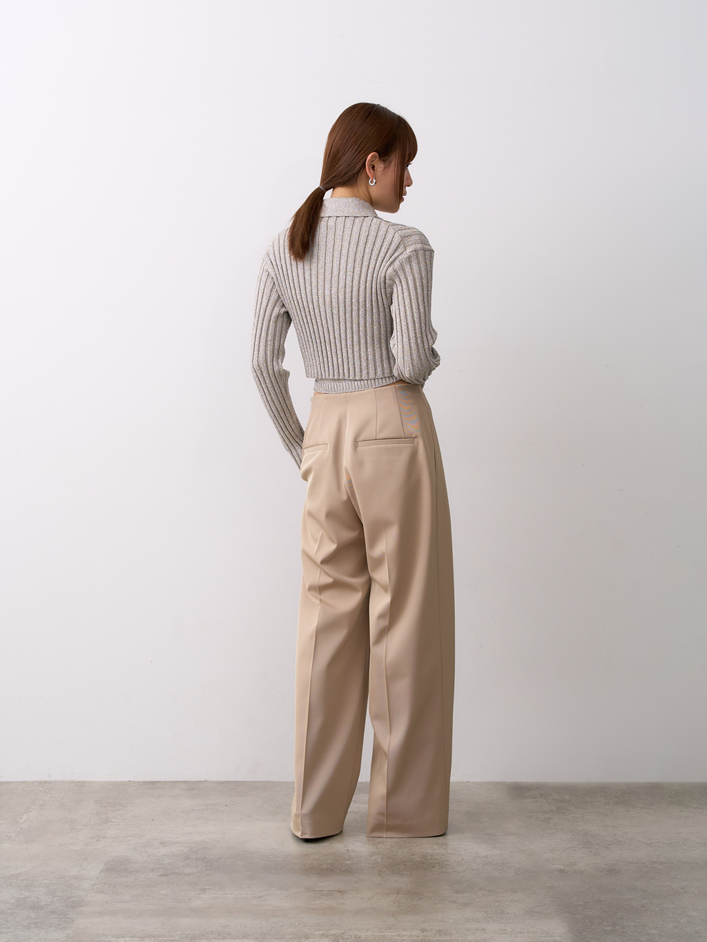 miyu maesakaさんの「CODE A｜◆lame knit cardigan」を使ったコーディネート