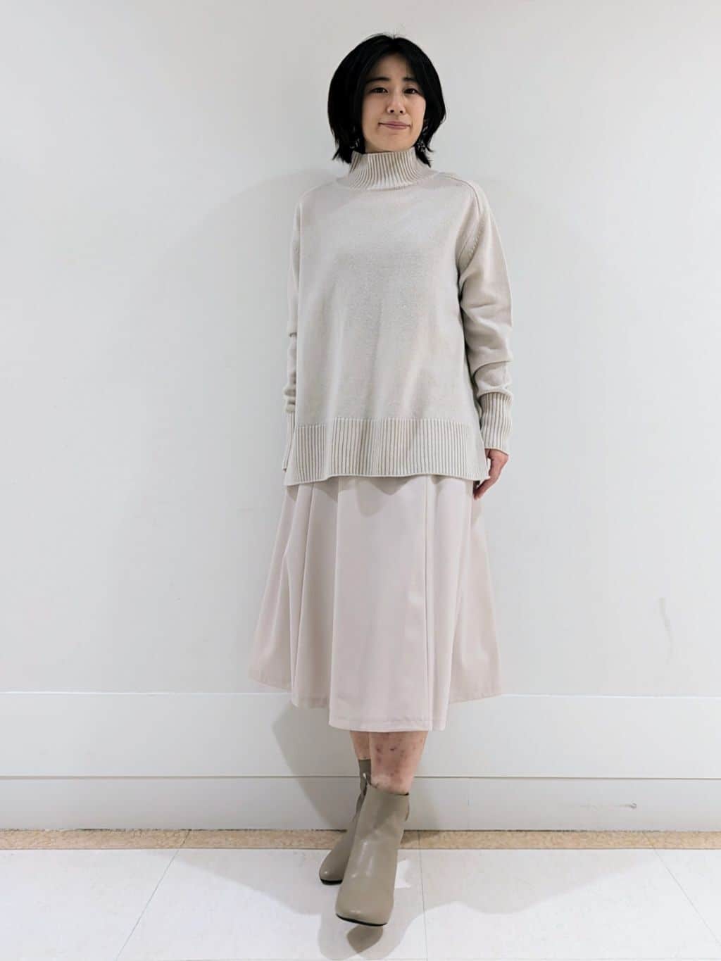 ミズタさんの「UNTITLED｜【日本製／2WAY衿】スタンドカラー ロングコート」を使ったコーディネート