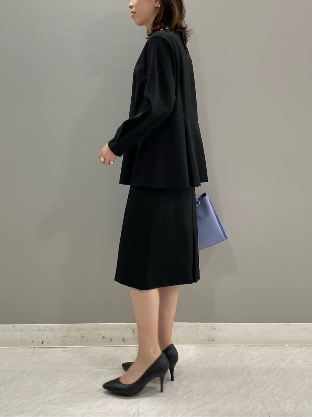 ねねさんの「INDIVI｜【洗える／SETUP可能／セレモニー】ペプラムブラウス」を使ったコーディネート