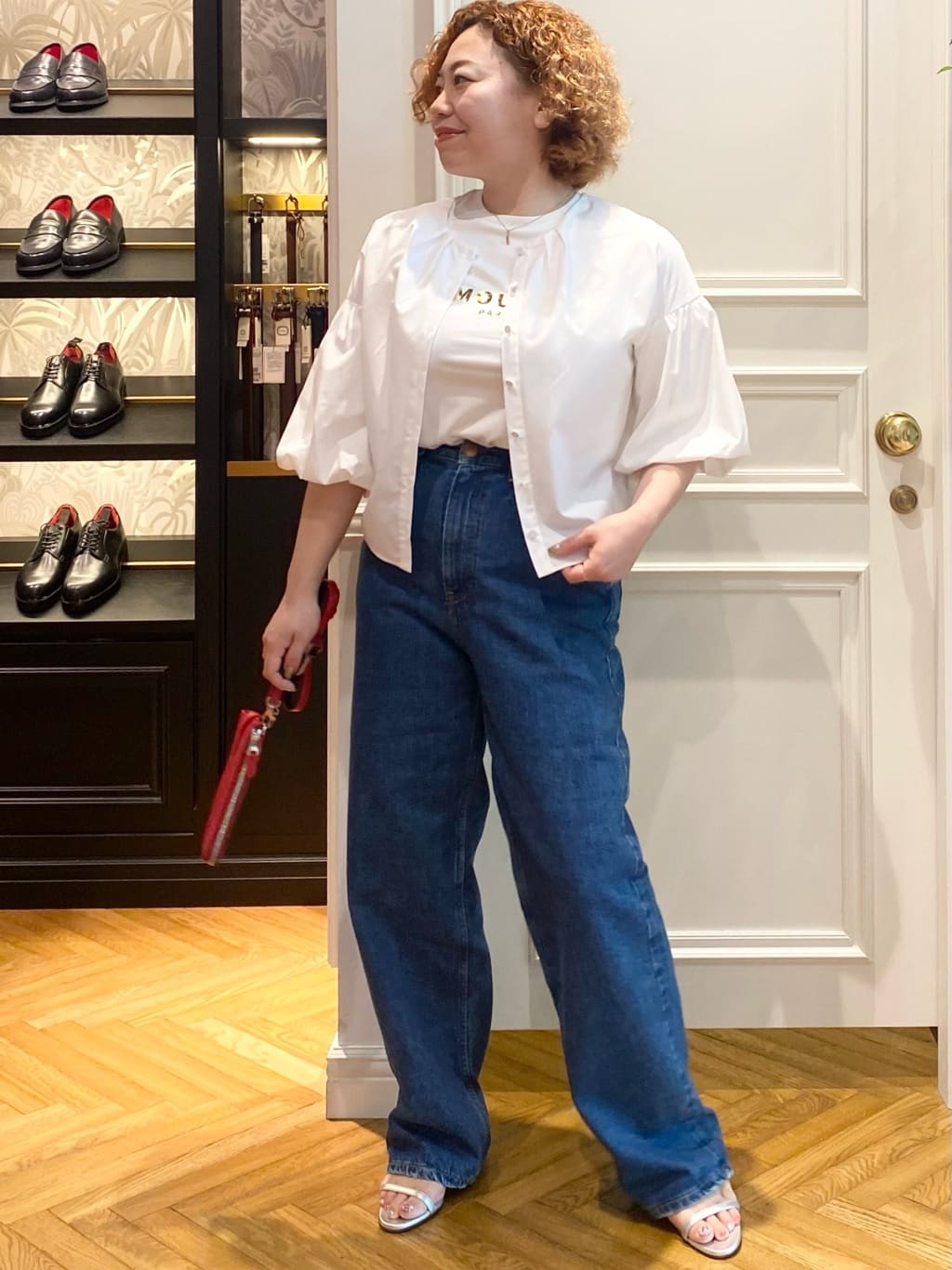 Ayano.Kさんの「DRESSTERIOR｜【Safari5月号掲載】イタリアレザースマホショルダーバッグ」を使ったコーディネート