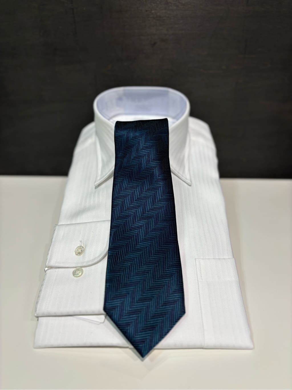 ヒナさんの「TAKEO KIKUCHI｜【Made in JAPAN】矢絣（やがすり）シルクネクタイ」を使ったコーディネート