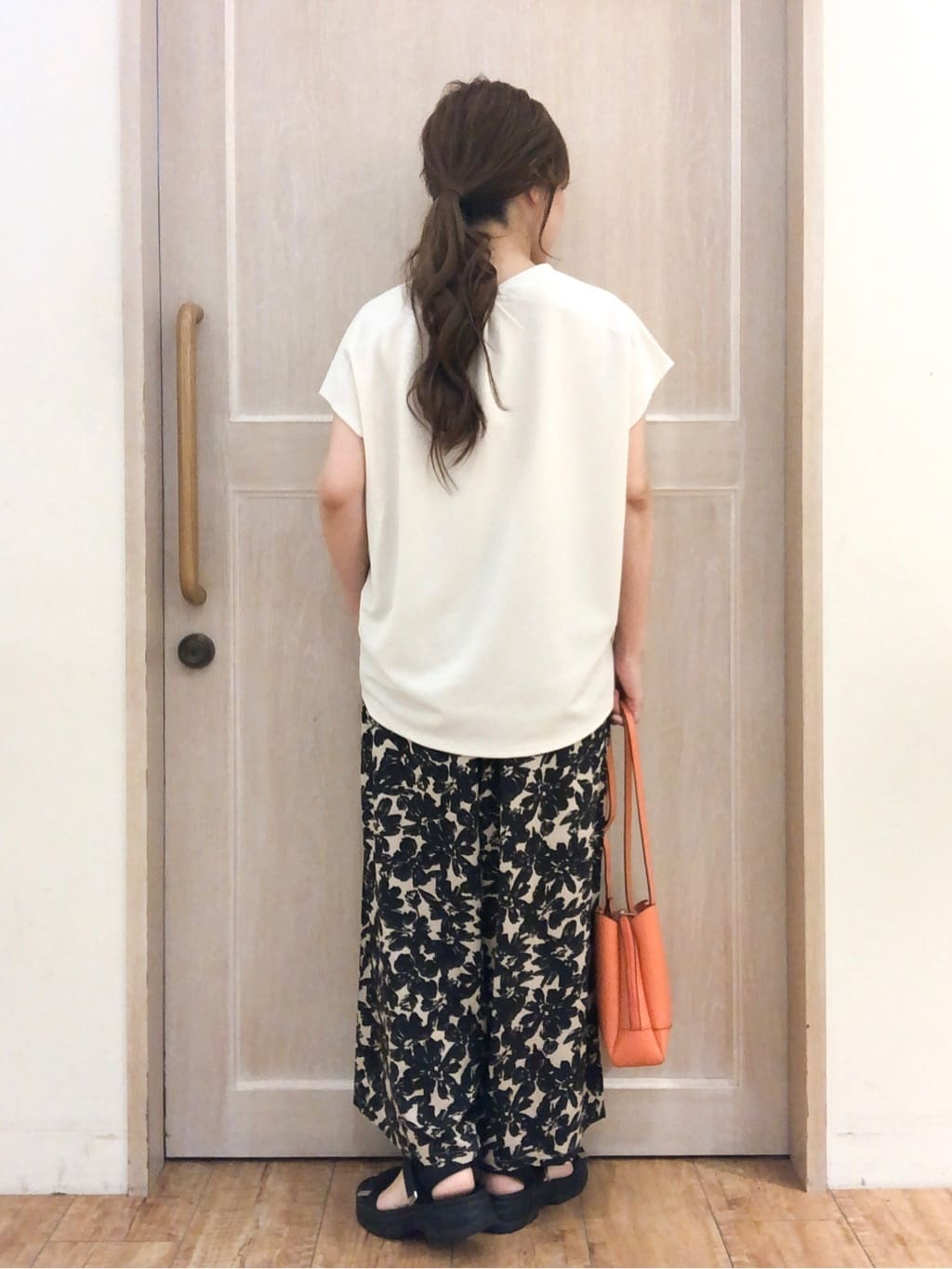オリえもんさんの「SHOO･LA･RUE｜」を使ったコーディネート