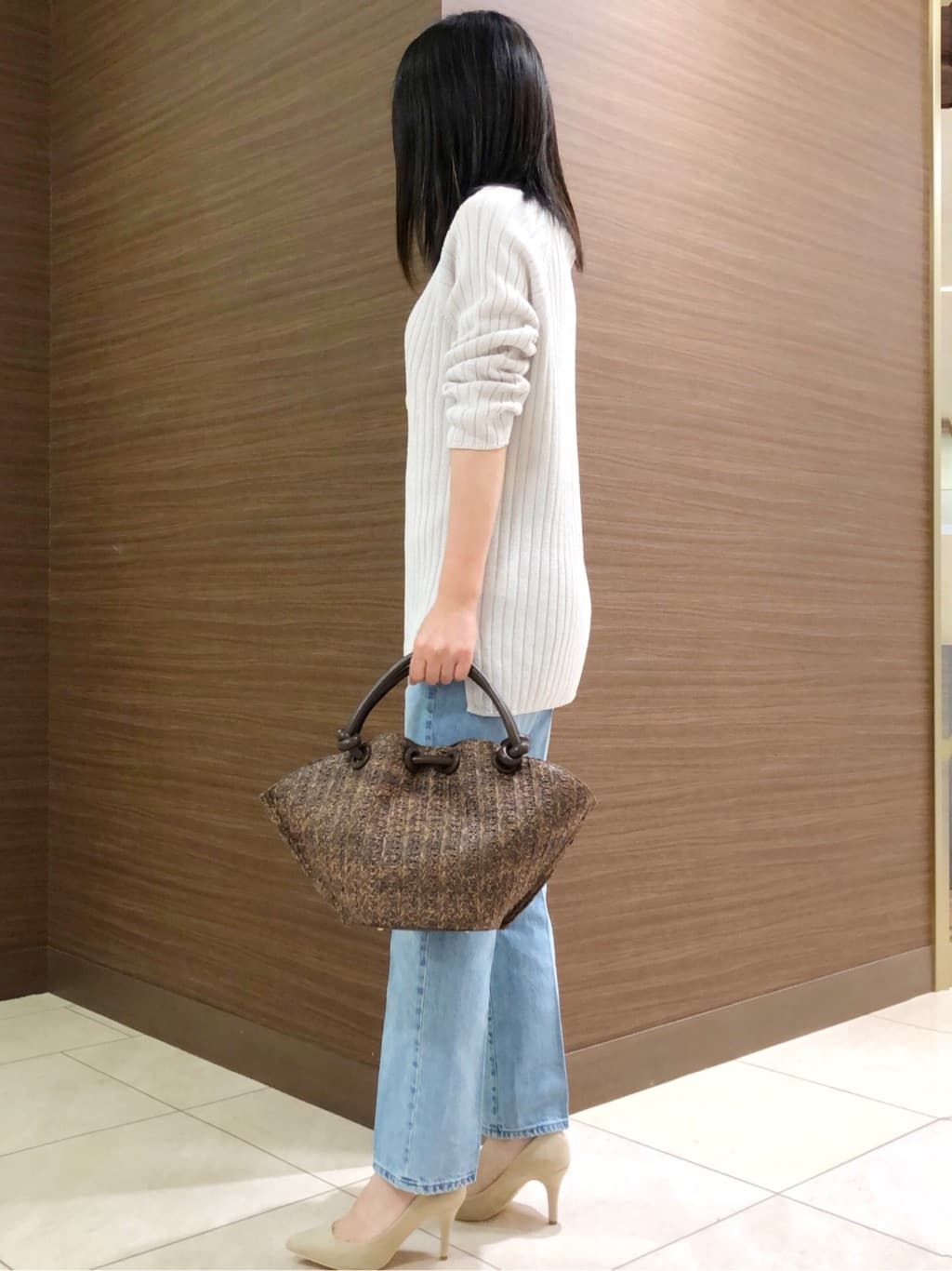 YUMIさんの「COUP DE CHANCE｜【環境に配慮したデニム】細身デニムパンツ」を使ったコーディネート
