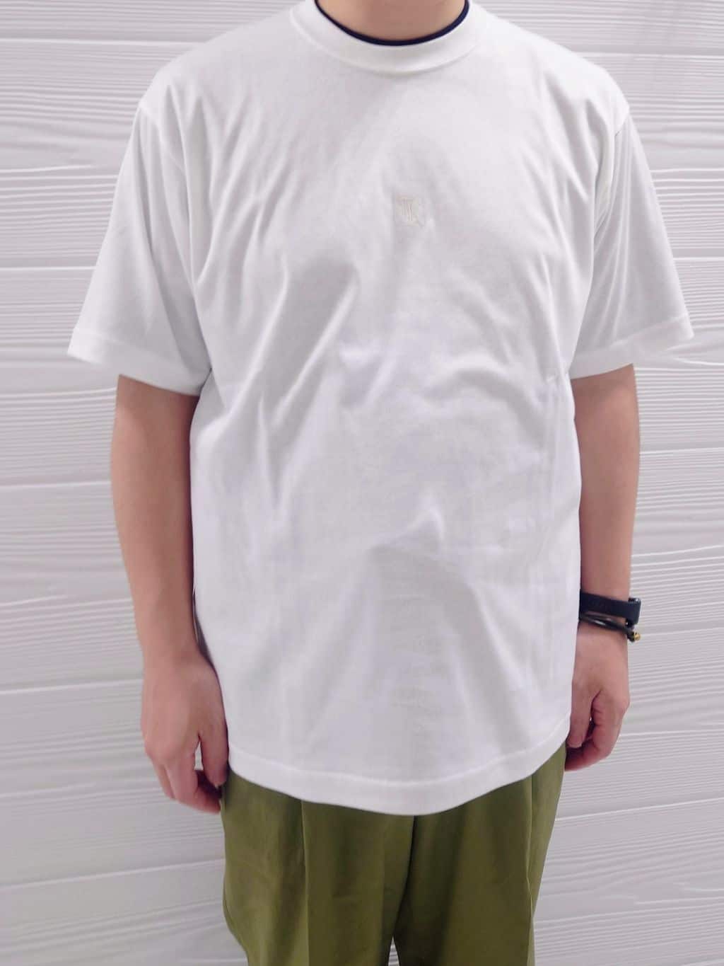 かずさんの「TAKEO KIKUCHI｜【刺繍ロゴT】スムース ワンポイント Tシャツ」を使ったコーディネート