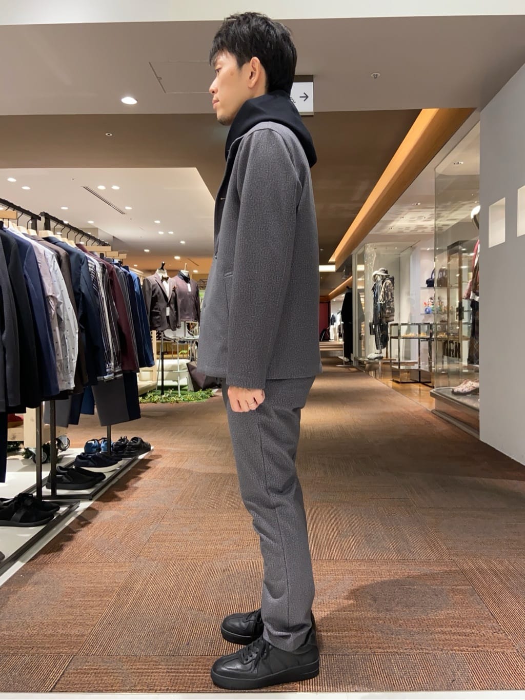 わいずみさんの「TAKEO KIKUCHI｜【DOWN FABRIC】ダウンファブリック スタンドカラーブルゾン」を使ったコーディネート