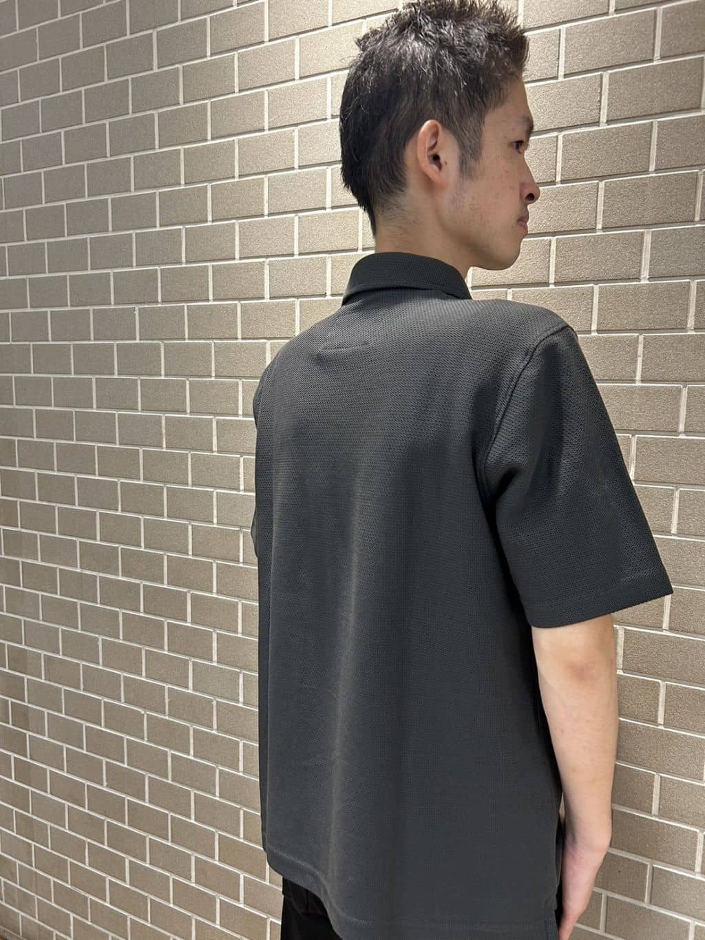 カニぞうさんの「TAKEO KIKUCHI｜【抗菌防臭／9色5サイズ展開】ハニカムメランジ ポロシャツ」を使ったコーディネート