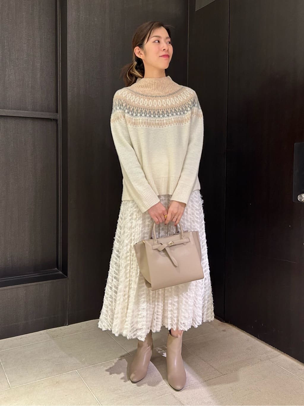 フジワラさんの「UNTITLED｜」を使ったコーディネート