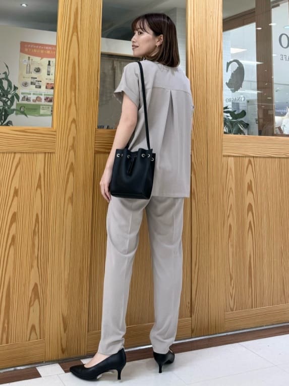 yoshikoさんの「UNTITLED｜【日本製・本革】Comfit Dresser Pumps（コンフィットドレッサーパンプス）」を使ったコーディネート