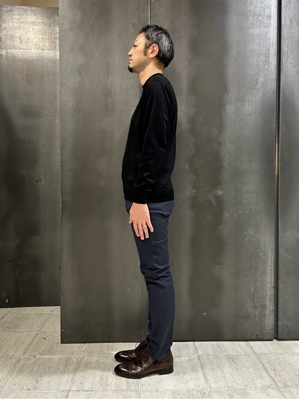 coheyさんの「TAKEO KIKUCHI｜【全7サイズ&times;8色展開！】トップマルチヘリンボン パンツ」を使ったコーディネート