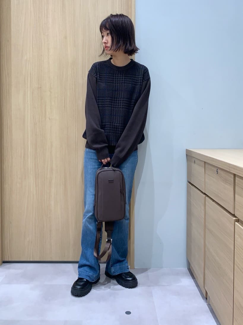 よぴさんの「TAKEO KIKUCHI｜【ソフト＆ナチュラル】ミニメッシュ レザー 2つ折り財布」を使ったコーディネート