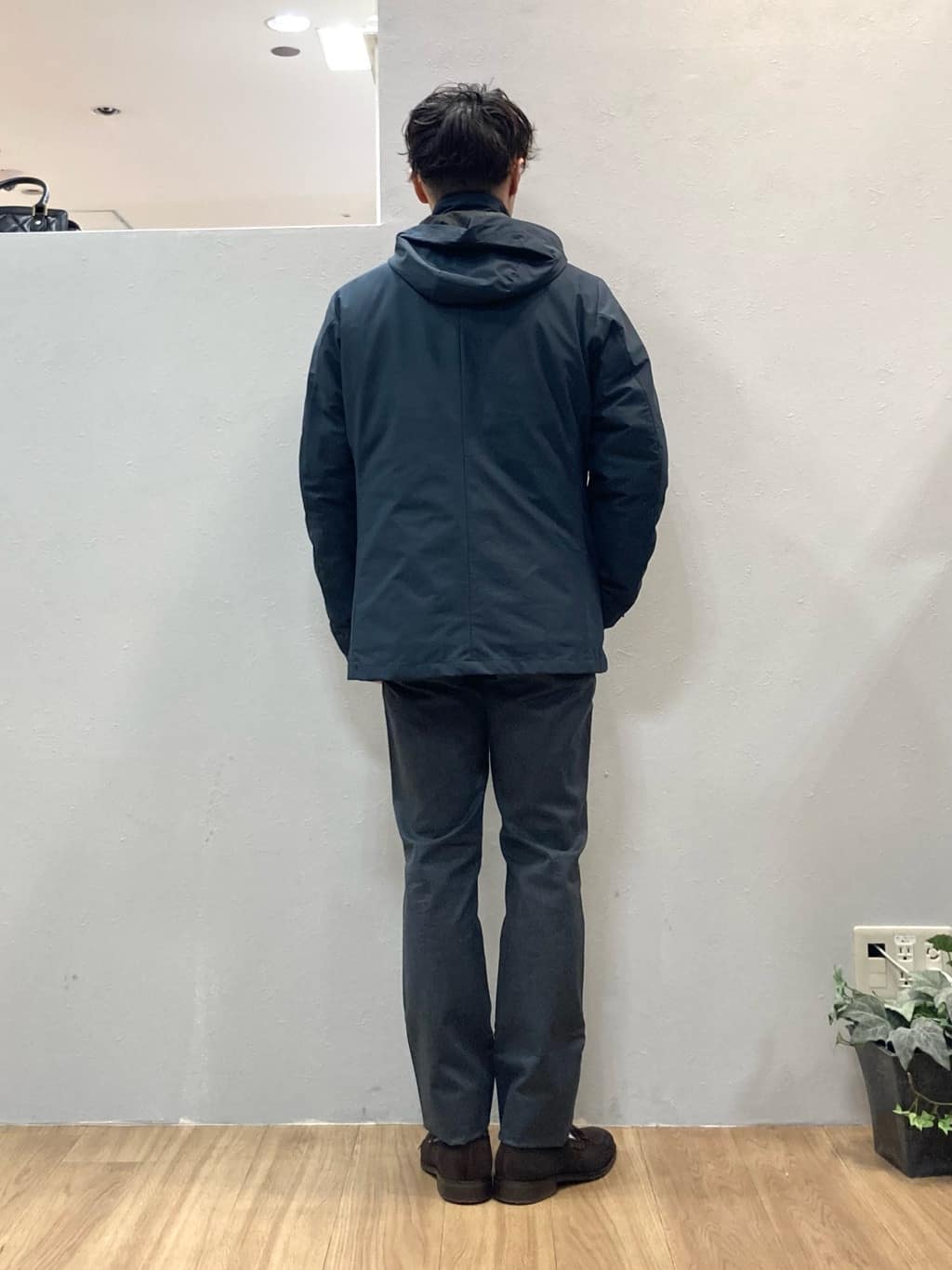 シュンさんの「TAKEO KIKUCHI｜【全7サイズ&times;8色展開！】トップマルチヘリンボン パンツ」を使ったコーディネート