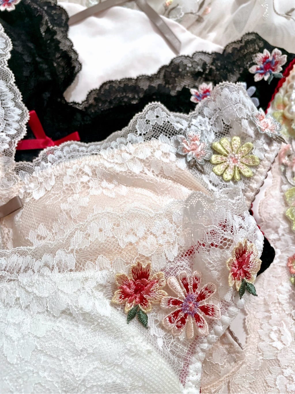 anさんの「Risa Magli｜レンヌ キャミソール」を使ったコーディネート