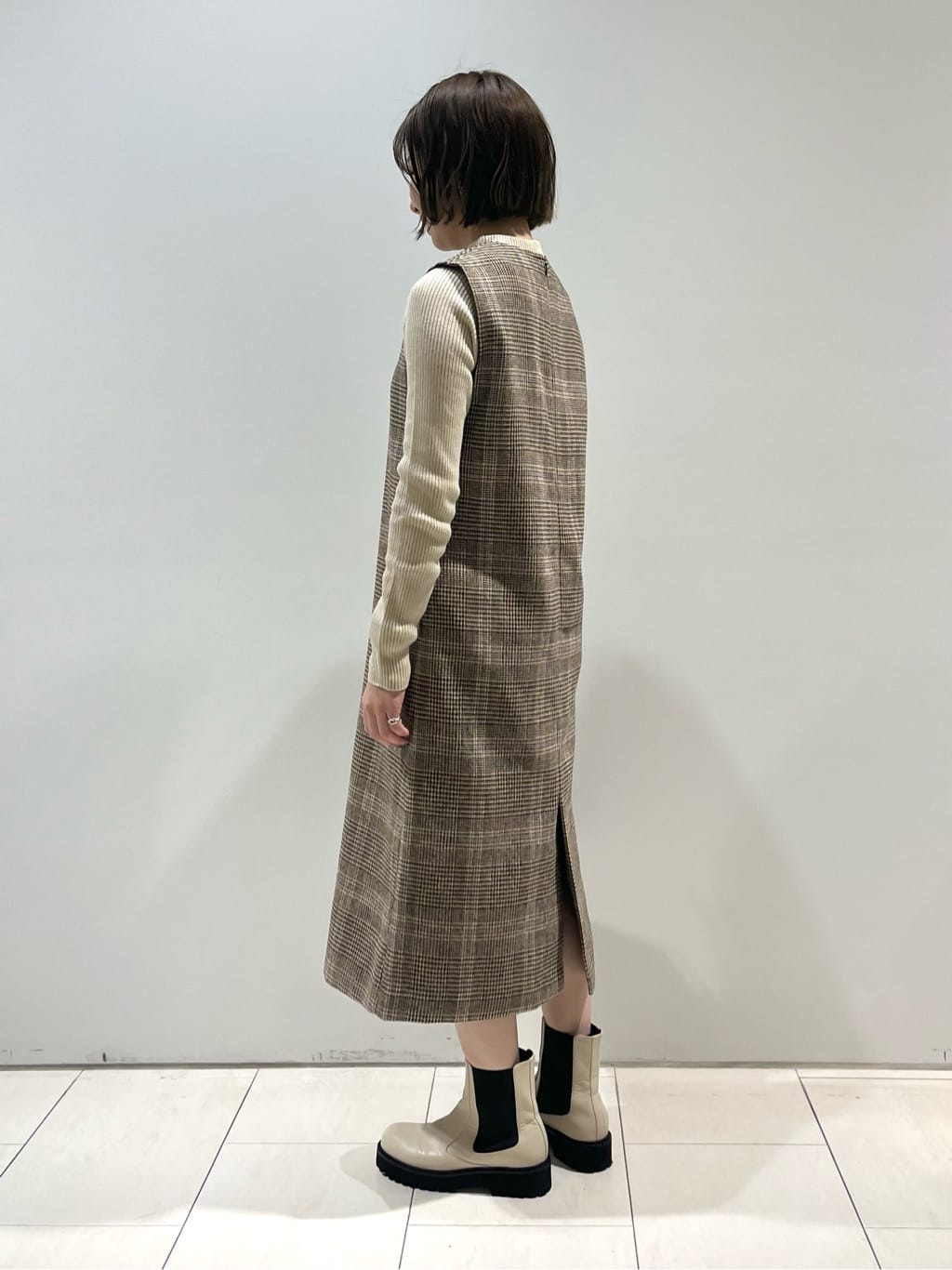 KAOさんの「INDIVI｜【定番人気！/名品コート/日本製】ウール100%チェスターコート」を使ったコーディネート