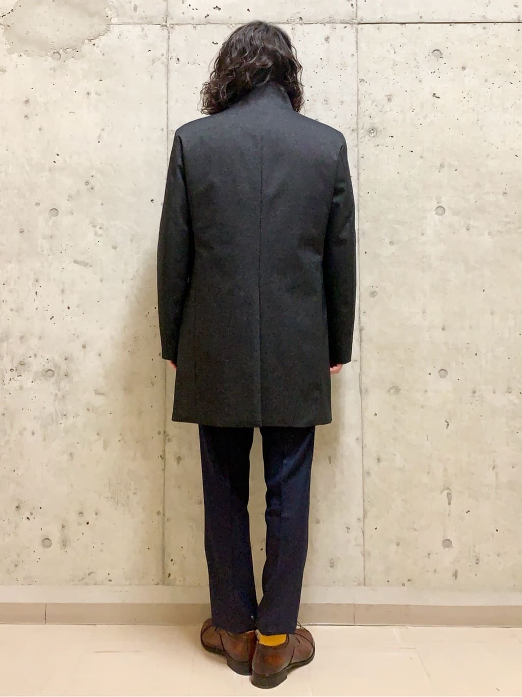 木村剛さんの「TAKEO KIKUCHI｜シャイニー ウインドウペン パンツ」を使ったコーディネート