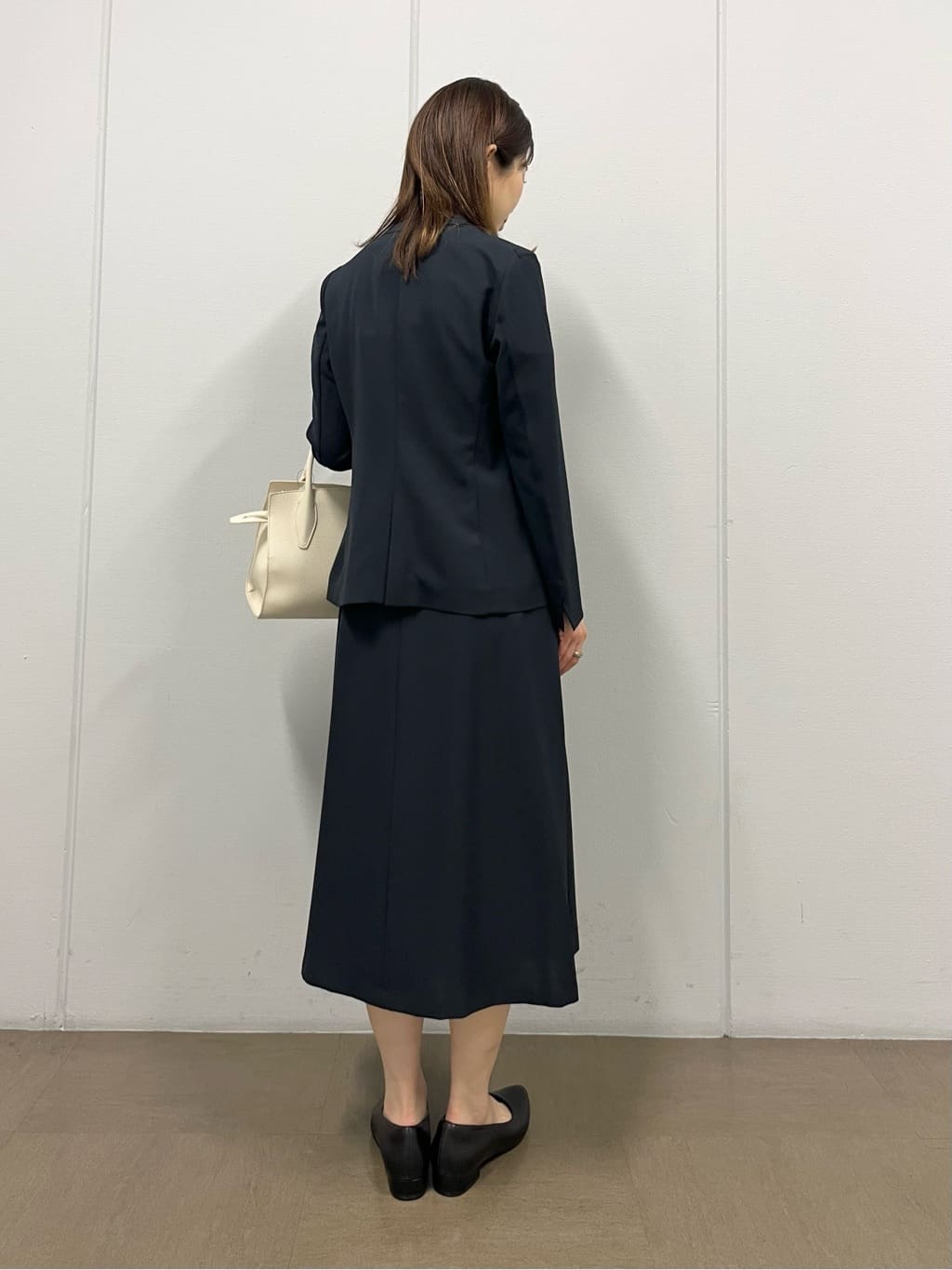 shokoさんの「INDIVI｜【定番スーツ／UVケア／洗える】ウール調ノーカラージャケット」を使ったコーディネート