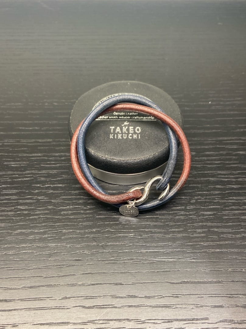 たかぽんさんの「TAKEO KIKUCHI｜【MADE IN JAPAN】2重巻き 染め分けレザー ブレスレット」を使ったコーディネート