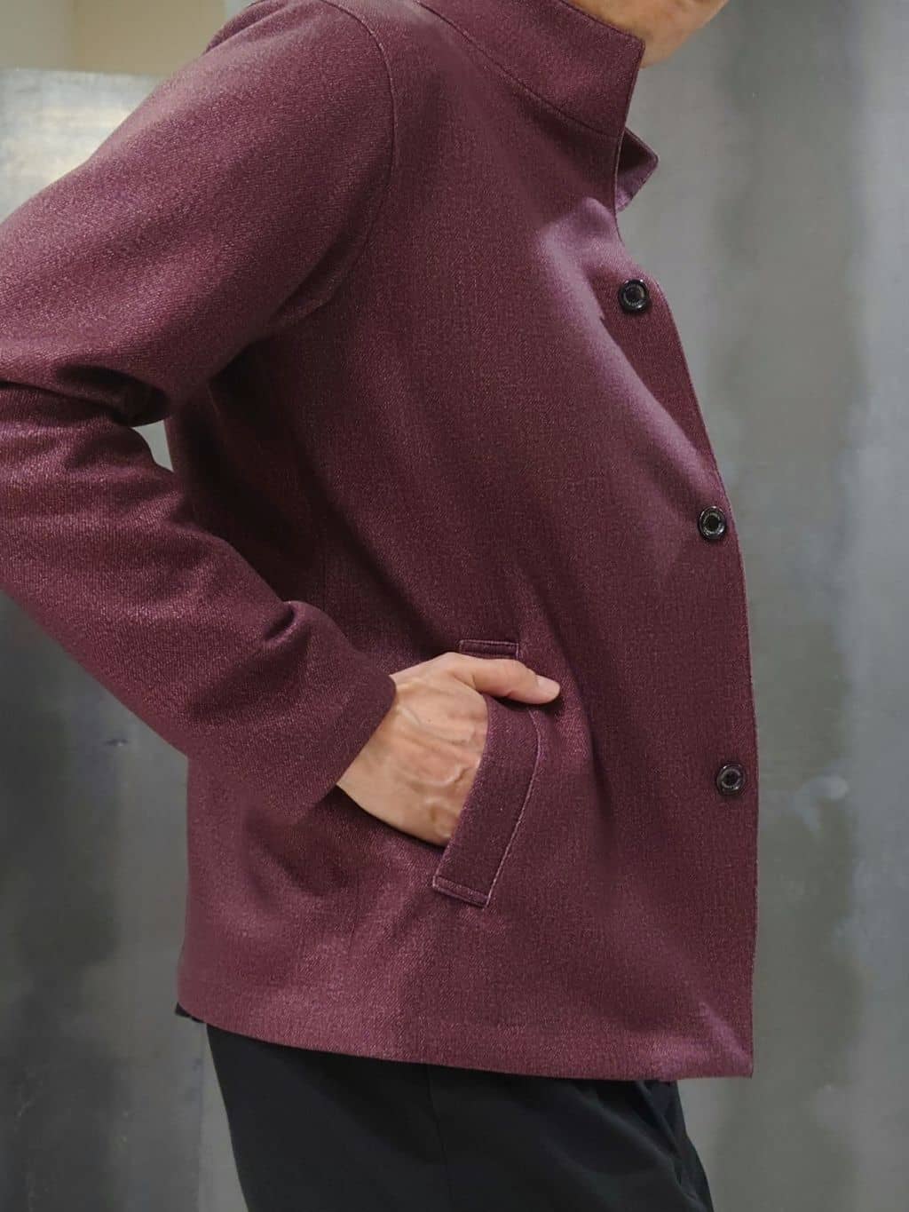 kawamuさんの「TAKEO KIKUCHI｜【DOWN FABRIC】ダウンファブリック スタンドカラーブルゾン」を使ったコーディネート
