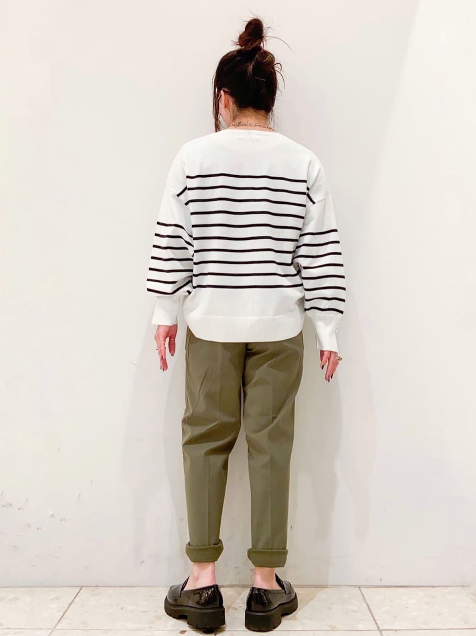 mameさんの「OPAQUE.CLIP｜ストレッチベイカーパンツ／オーガニックコットン混【洗濯機洗い可／ストレッチ】」を使ったコーディネート