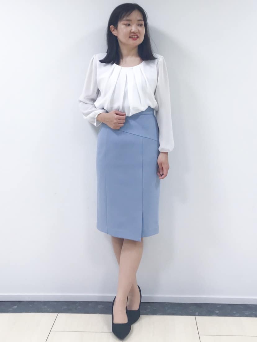yukinaさんの「COUP DE CHANCE｜【洗える／日本製／通勤】タックブラウス」を使ったコーディネート