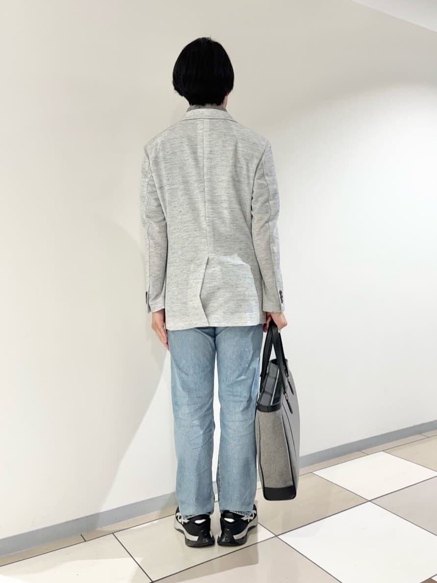 及川さんの「TAKEO KIKUCHI｜【尾州織】リネンブレンド メッシュ ジャケット」を使ったコーディネート