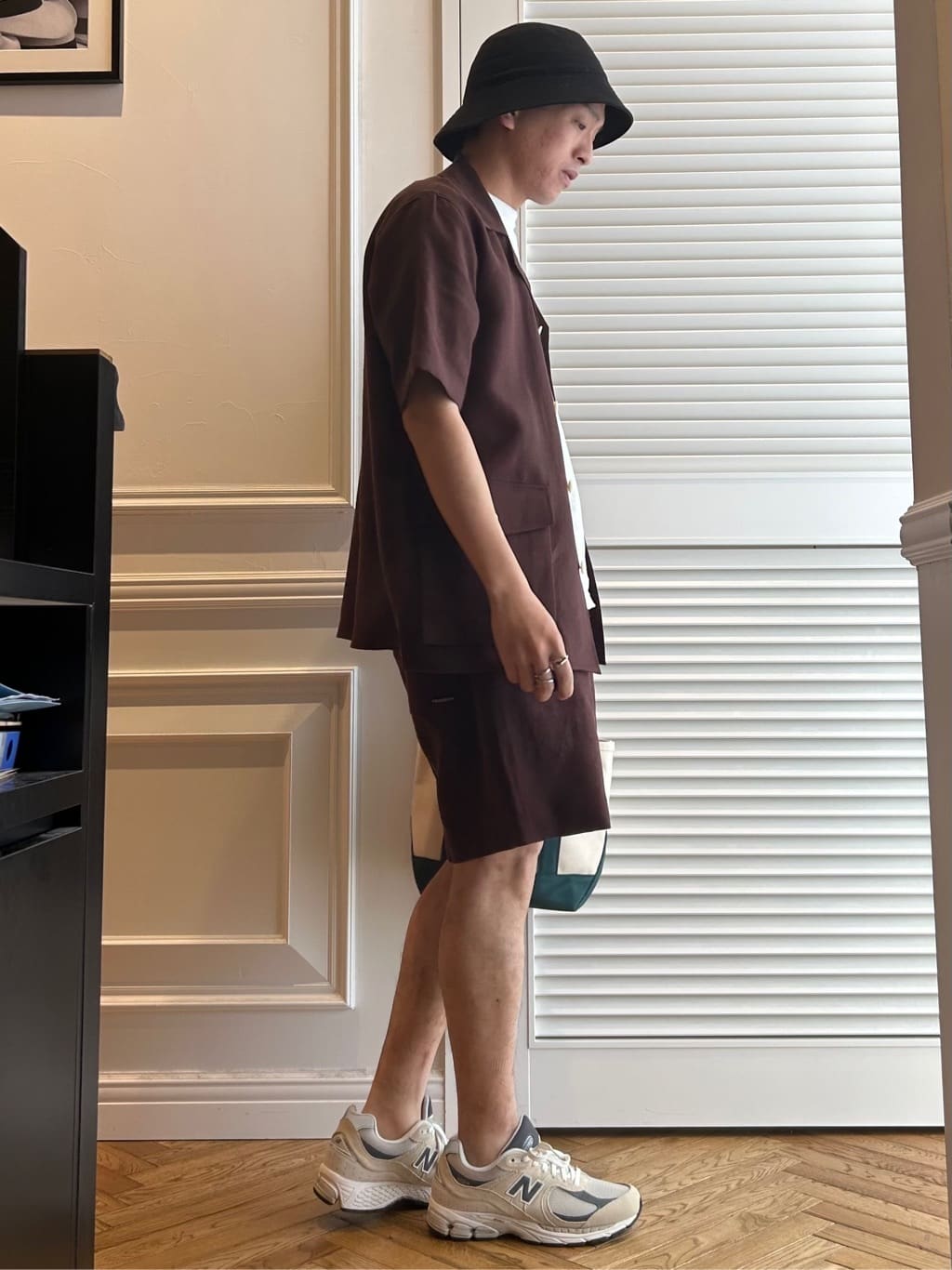 須田　慎二郎さんの「DRESSTERIOR｜」を使ったコーディネート