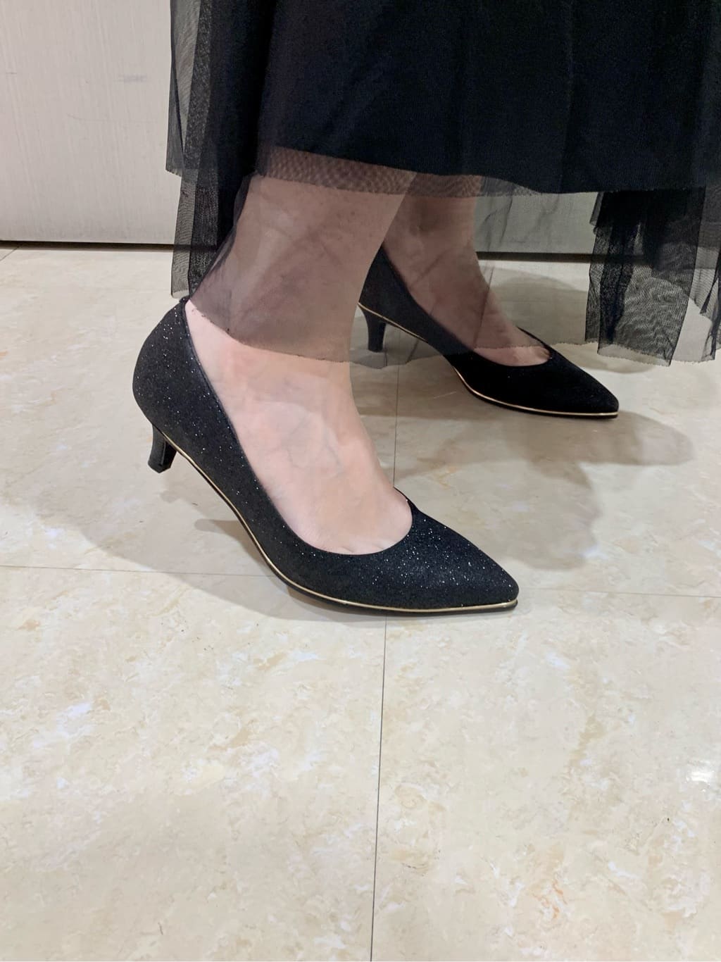 よぅさんの「ESPERANZA｜履きやすいパンプスヒール約5.5cm/グリッター」を使ったコーディネート