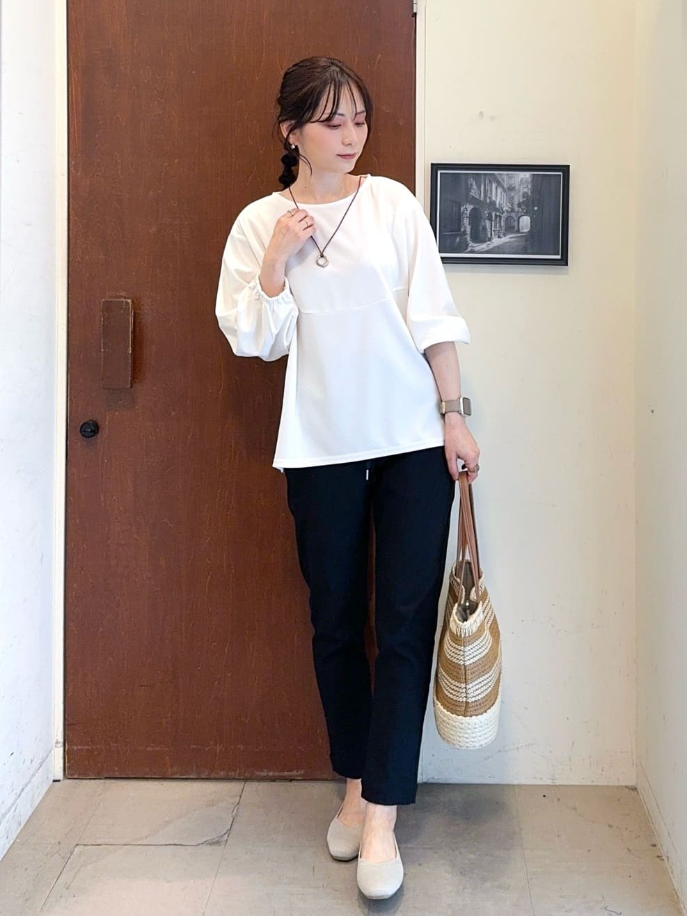 𝐇𝐢𝐫𝐨𝐦𝐢さんの「SHOO･LA･RUE｜【SS-3L/無理せずスリム】 ぐんぐん伸びる イージーテーパードパンツ」を使ったコーディネート