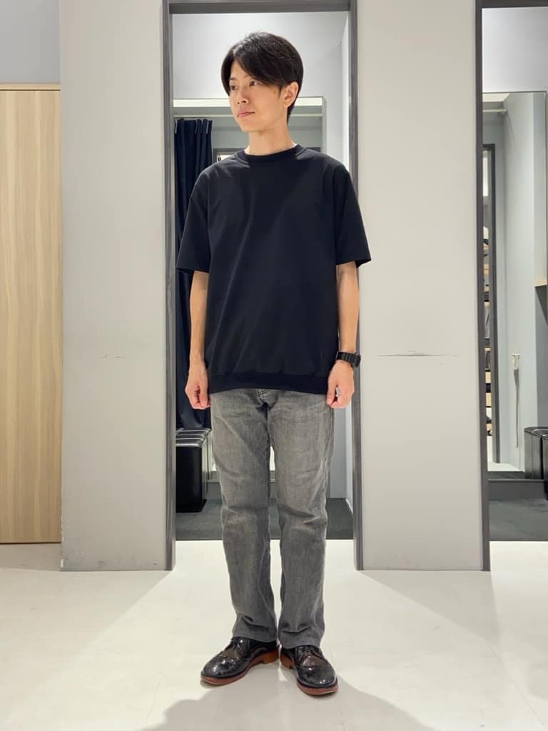 わいずみさんの「TAKEO KIKUCHI｜【抗菌防臭／5サイズ展開】ハイゲージポンチ Tシャツ」を使ったコーディネート