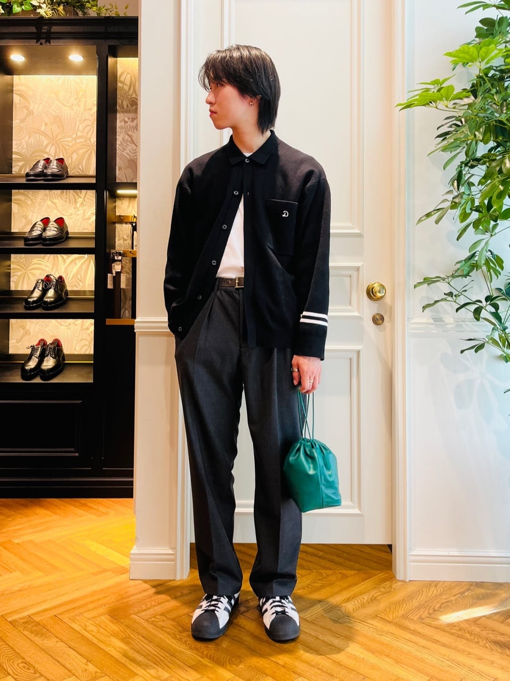 kaminaga さんの「DRESSTERIOR｜」を使ったコーディネート