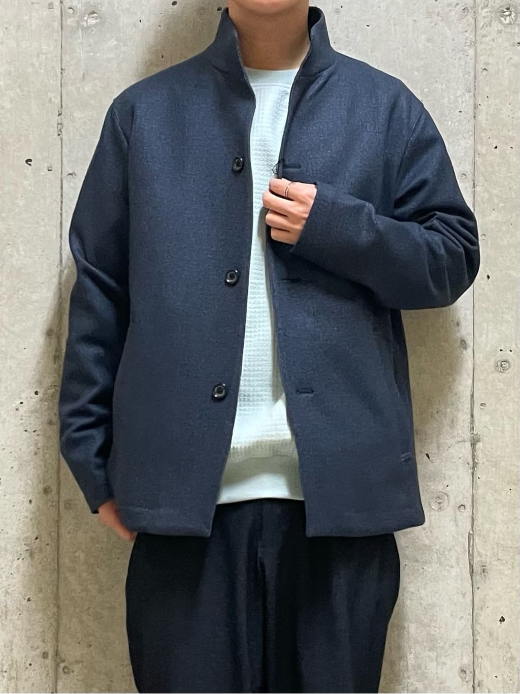 すずきさんの「TAKEO KIKUCHI｜【DOWN FABRIC】ダウンファブリック スタンドカラーブルゾン」を使ったコーディネート
