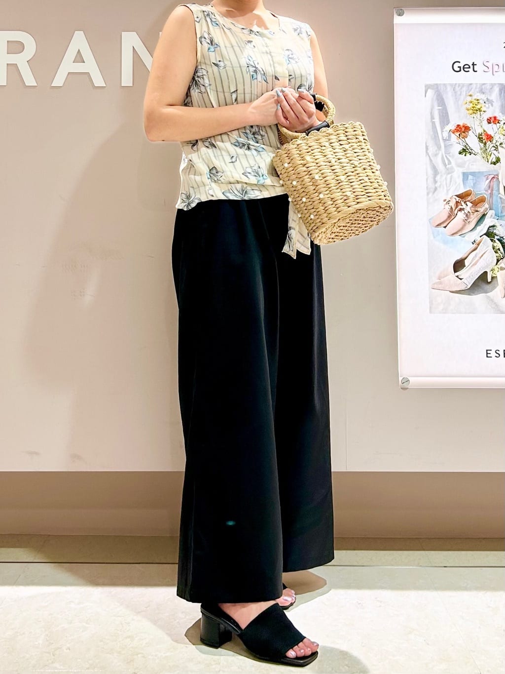 かなぴぃさんの「ESPERANZA｜ニットアッパーミュールサンダル 24SS」を使ったコーディネート