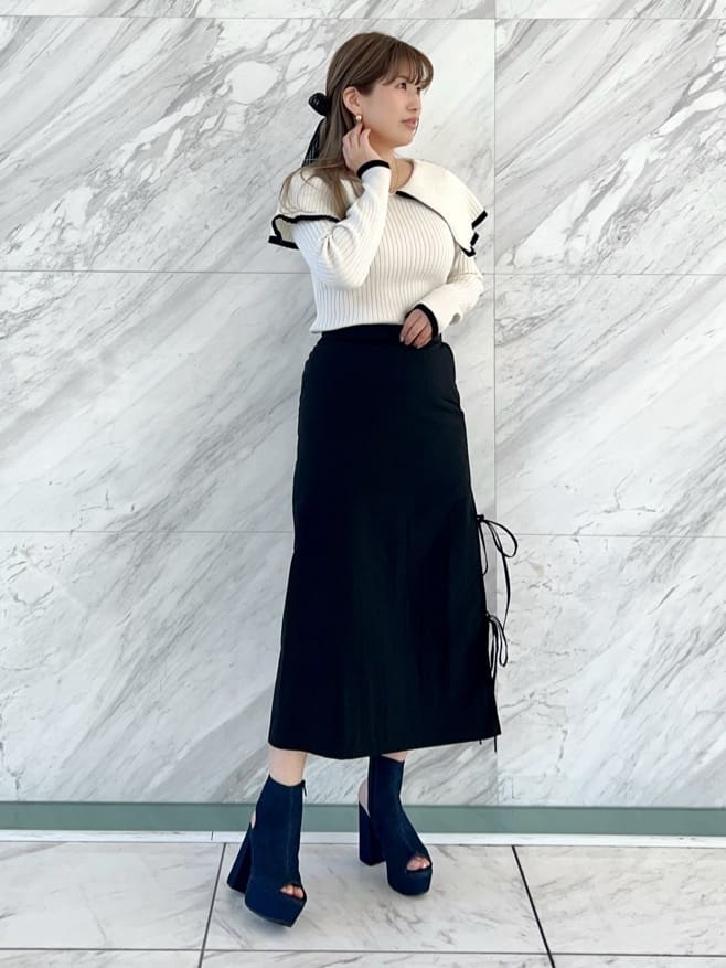 ayaさんの「ESPERANZA｜厚底ラク盛りブーツヒールサンダル」を使ったコーディネート