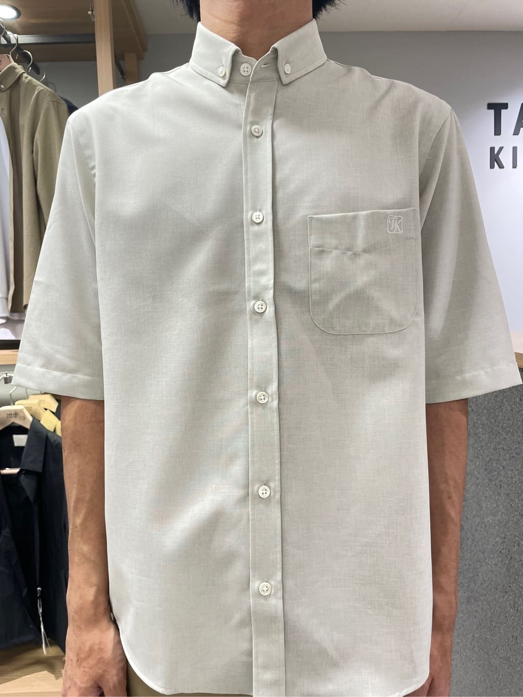 TAKE✳︎さんの「TAKEO KIKUCHI｜【オフィスカジュアル対応】ドレス チノパンツ」を使ったコーディネート
