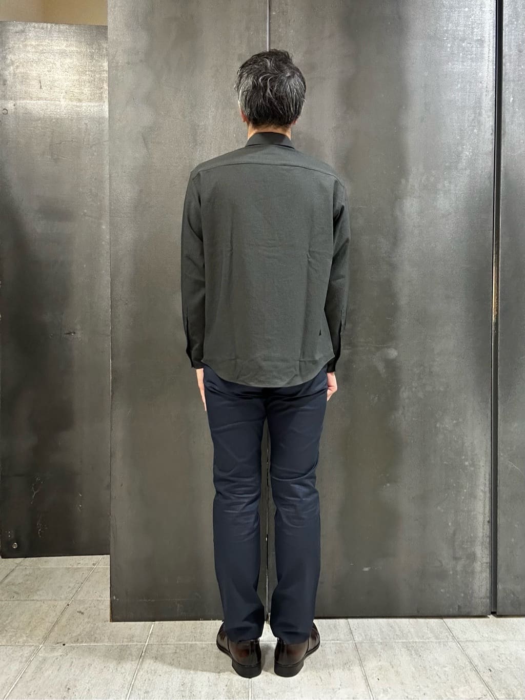 coheyさんの「TAKEO KIKUCHI｜【全7サイズ&times;8色展開！】トップマルチヘリンボン パンツ」を使ったコーディネート