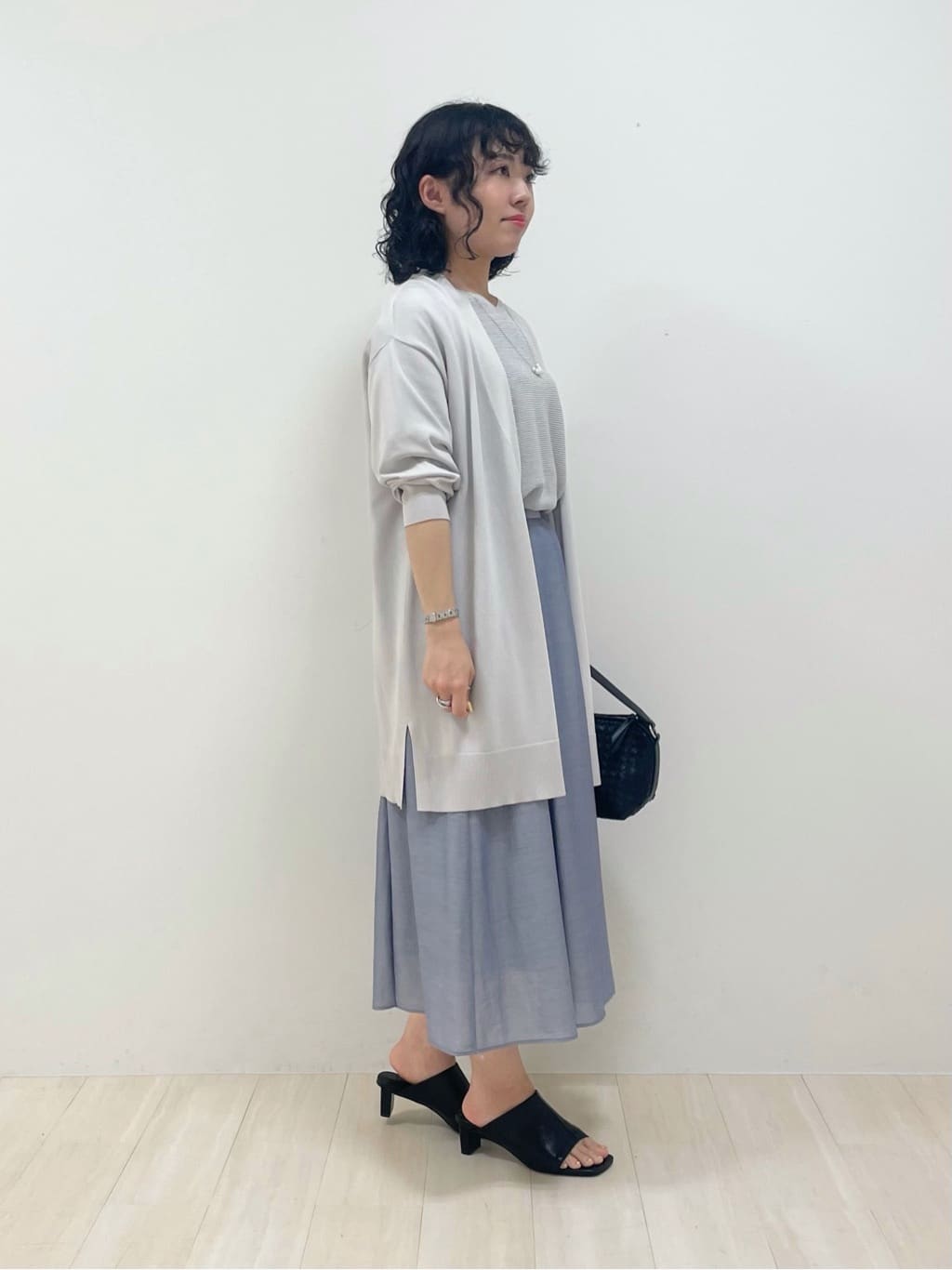 kanaさんの「INDIVI｜【セレモニーにおすすめ！】パール調トップネックレス」を使ったコーディネート
