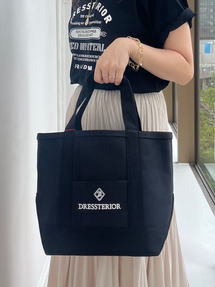 つじ まこさんの「DRESSTERIOR｜チェーンブレスレット」を使ったコーディネート