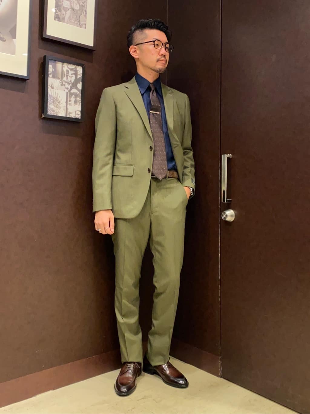 shuheiさんの「TAKEO KIKUCHI｜【Made in JAPAN】ブロード レギュラーカラー ドレスシャツ」を使ったコーディネート