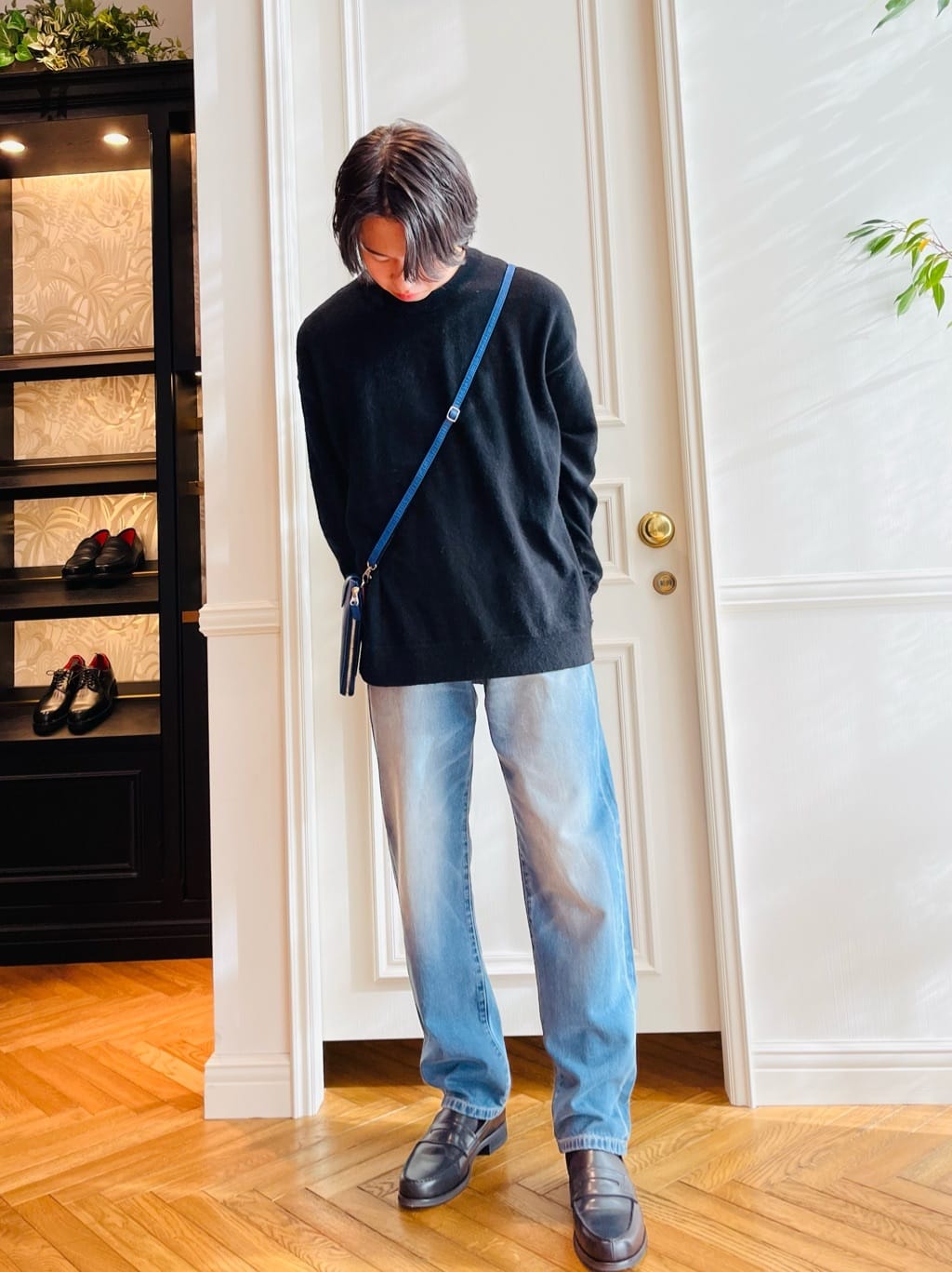 kaminaga さんの「DRESSTERIOR｜【Safari5月号掲載】イタリアレザースマホショルダーバッグ」を使ったコーディネート