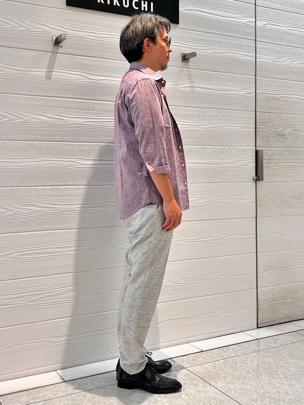 すーさんの「TAKEO KIKUCHI｜【尾州織】リネンブレンド メッシュパンツ」を使ったコーディネート