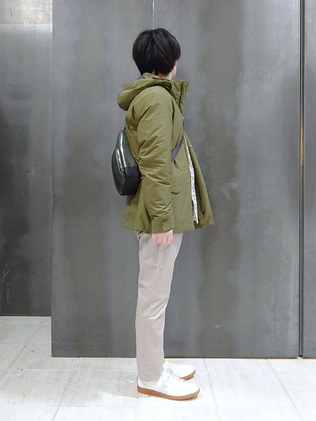 shiominさんの「TAKEO KIKUCHI｜【Made in JAPAN】播州織 ヘリンボン ストレート パンツ」を使ったコーディネート