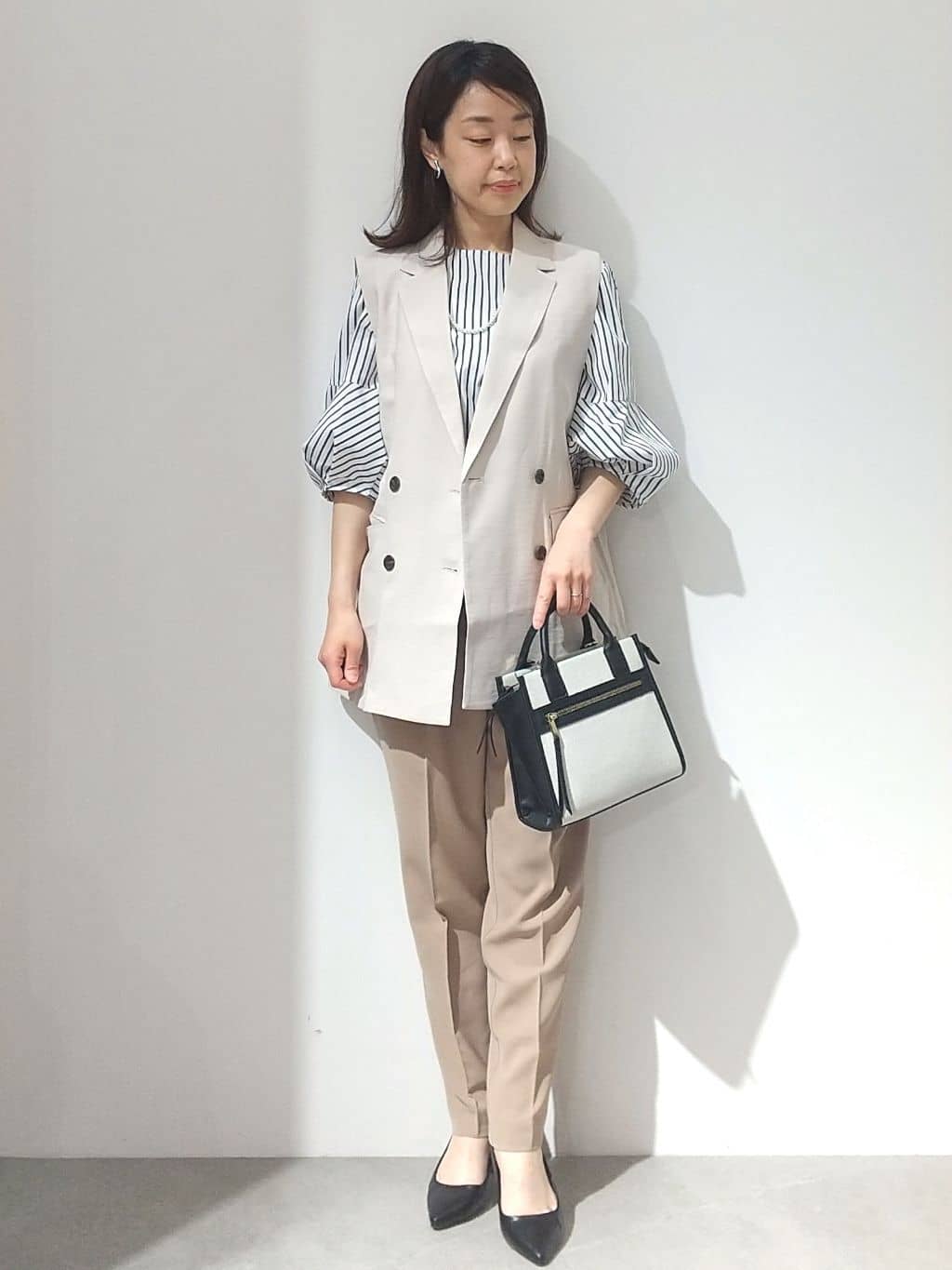 Matsuさんの「OPAQUE.CLIP｜【抗菌防臭加工/7cmヒール】ベーシックパンプス/通勤対応」を使ったコーディネート