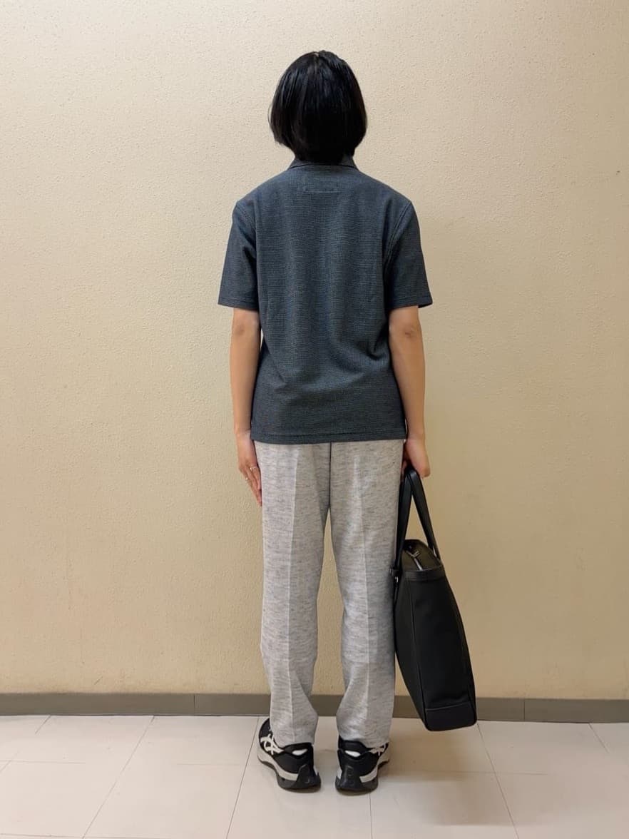 及川さんの「TAKEO KIKUCHI｜【抗菌防臭／9色5サイズ展開】ハニカムメランジ ポロシャツ」を使ったコーディネート