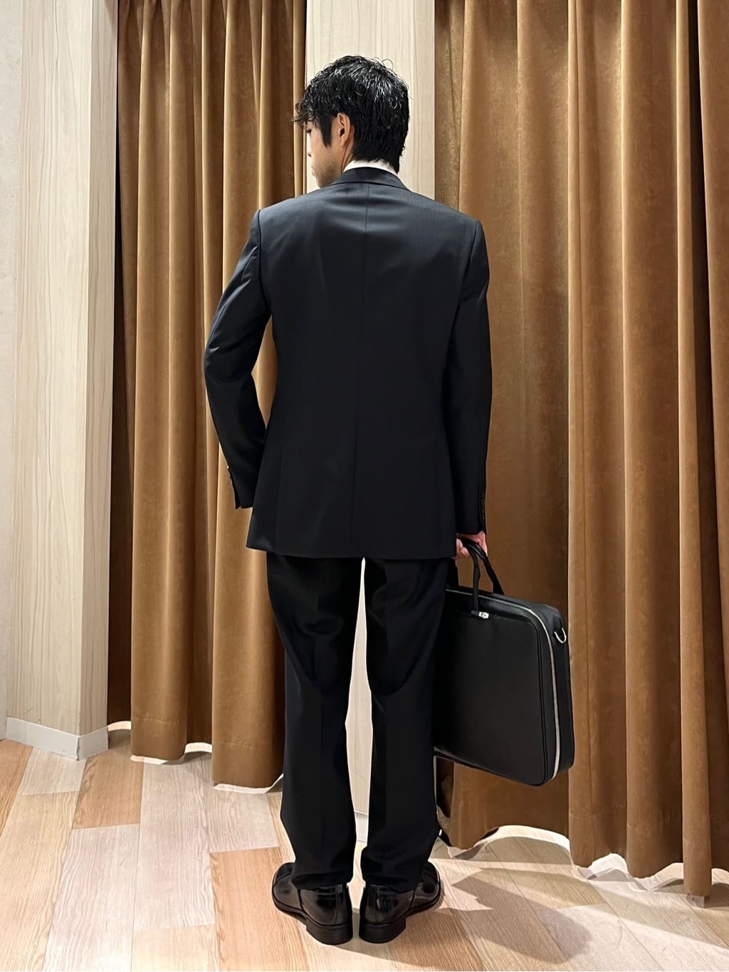 URAさんの「TAKEO KIKUCHI｜【Made in JAPAN】矢絣（やがすり）スーツ／スリーピース対応」を使ったコーディネート