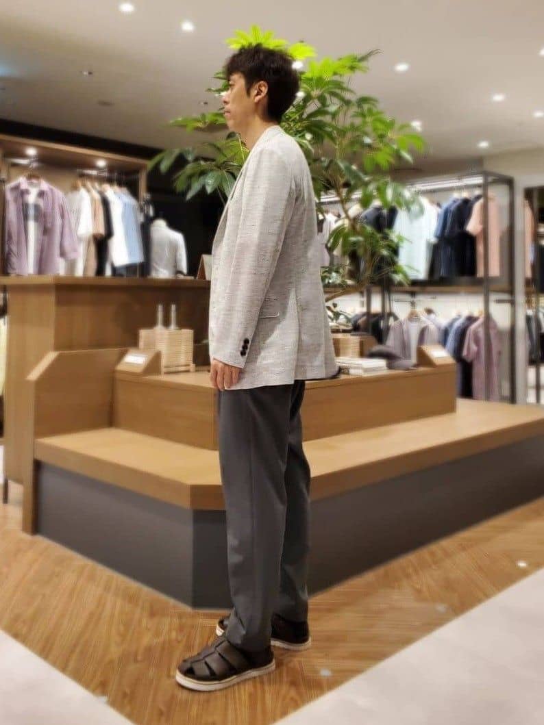 ishidaさんの「TAKEO KIKUCHI｜【尾州織】リネンブレンド メッシュ ジャケット」を使ったコーディネート