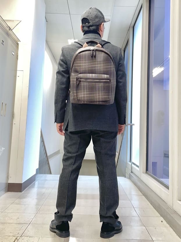 MAKOTO AIさんの「TAKEO KIKUCHI｜フォーマルチーフ」を使ったコーディネート