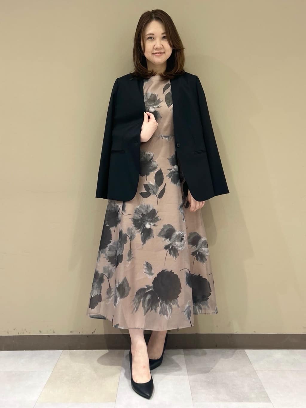 Teraさんの「UNTITLED｜【洗える通勤スーツ】レジェールギャバ　ストレッチカラーレスジャケット」を使ったコーディネート