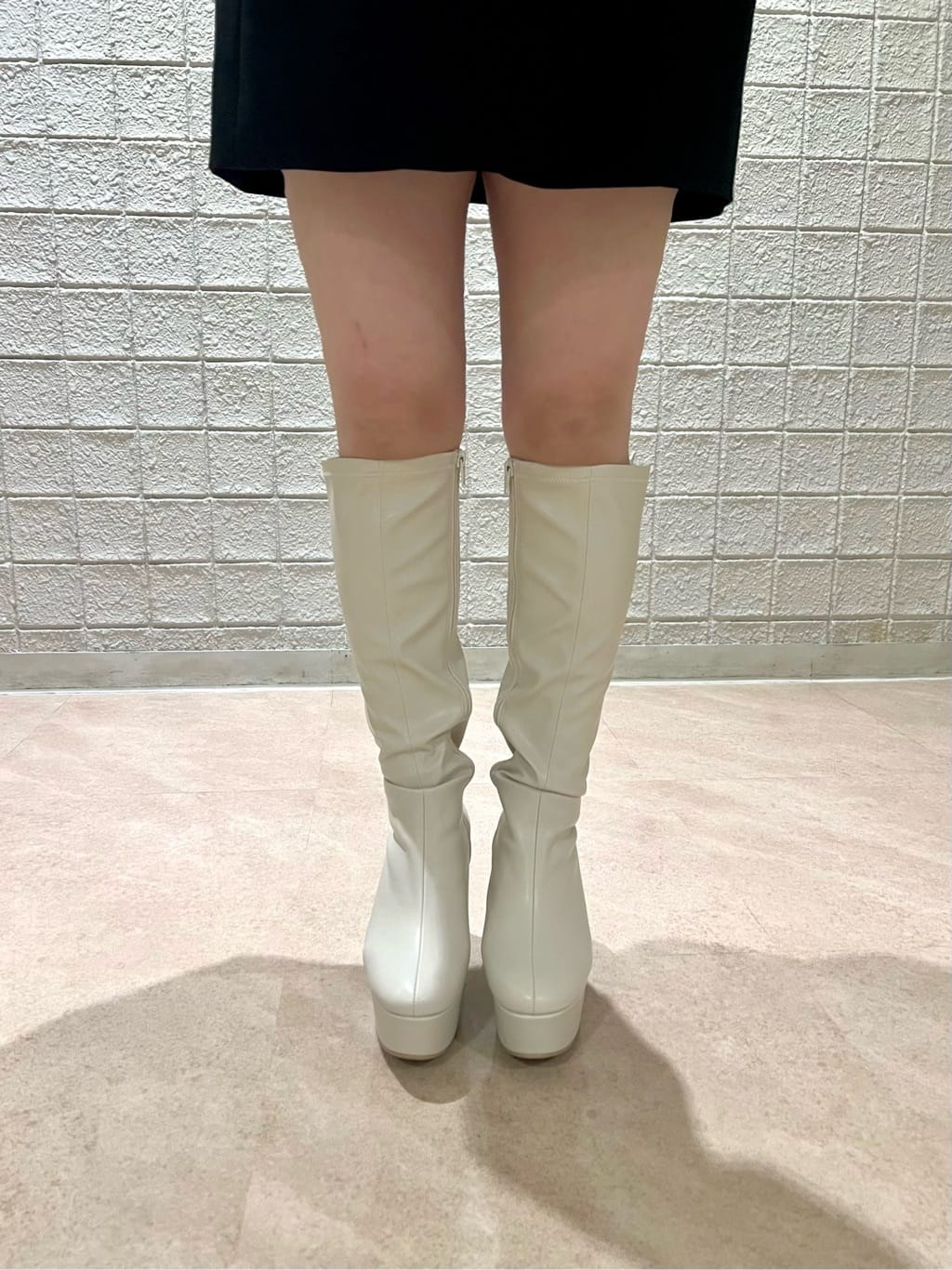 yumi さんの「ESPERANZA｜【ラク盛り/約12cm】ラク盛り厚底ロングブーツ」を使ったコーディネート