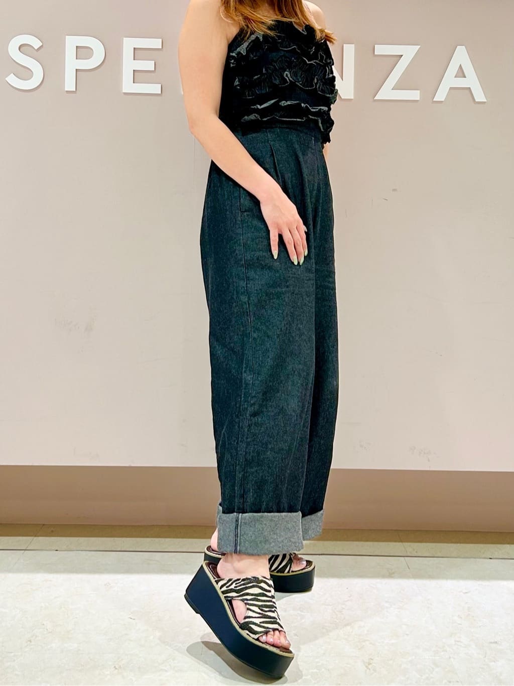 かなぴぃさんの「ESPERANZA｜」を使ったコーディネート