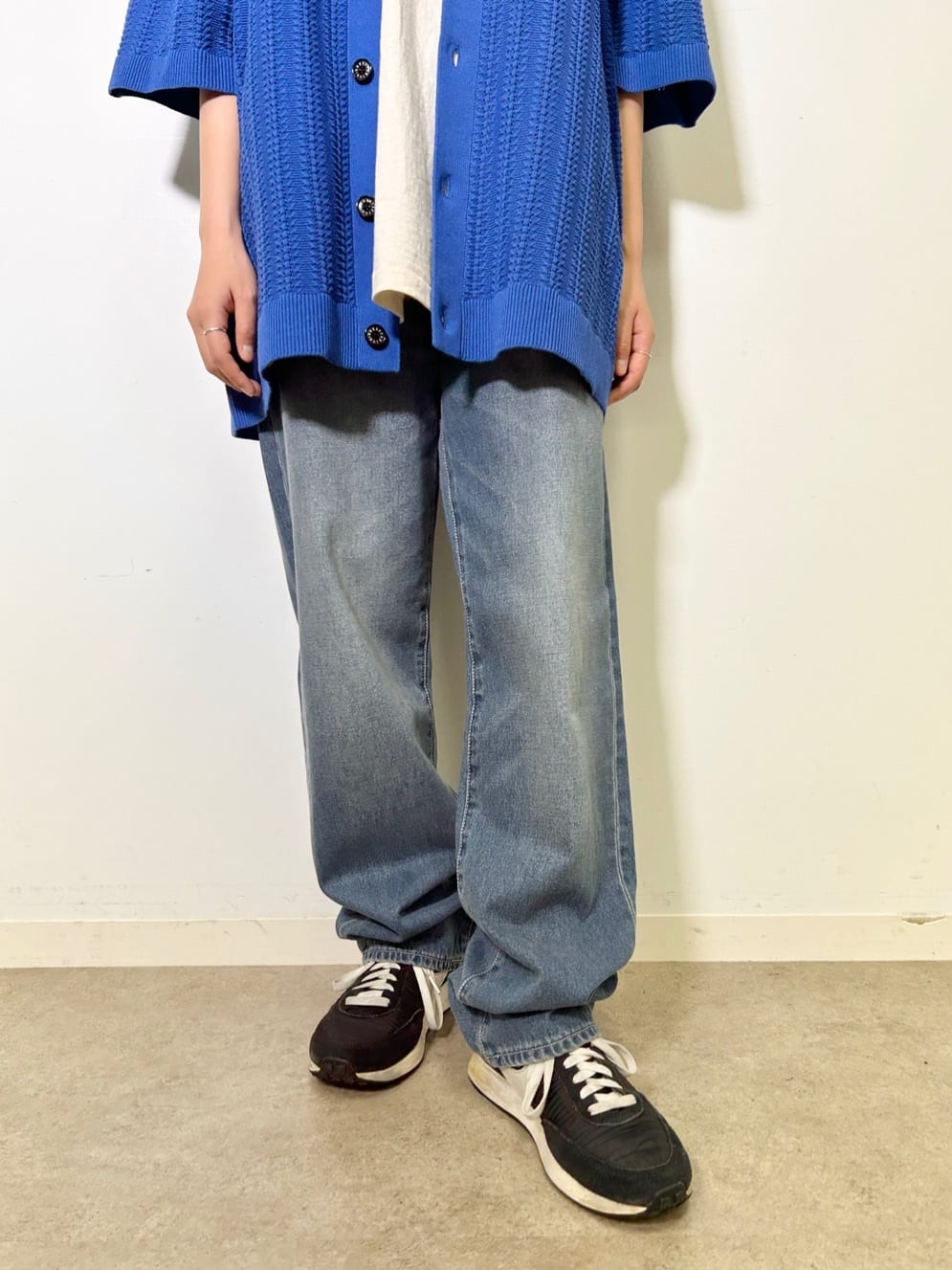 OCHIAIさんの「DRESSTERIOR｜【ウォッシャブル】テーパードコンフォートデニム」を使ったコーディネート