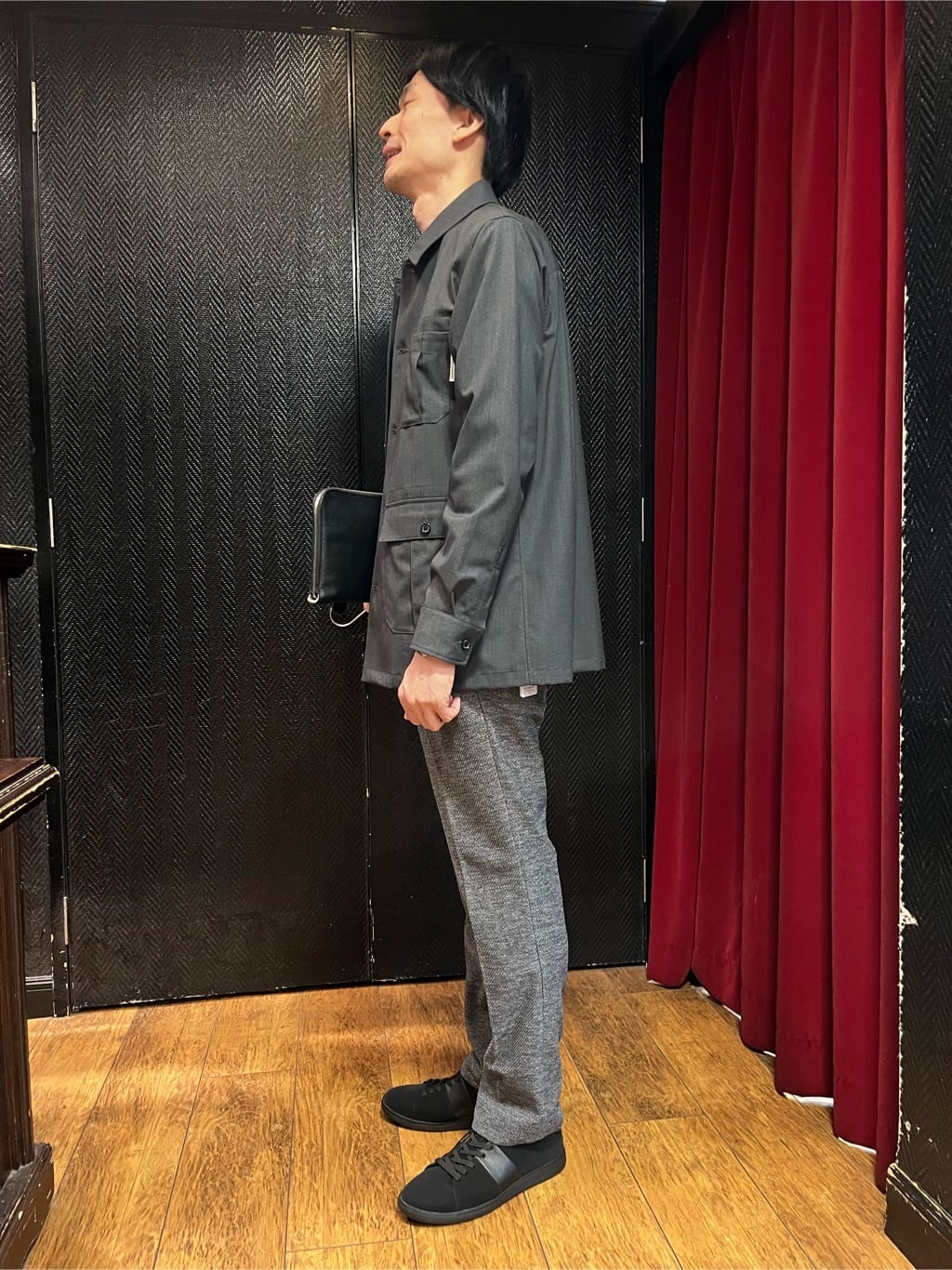  matsuさんの「TAKEO KIKUCHI｜【ベーシック】レザー クラッチバッグ」を使ったコーディネート